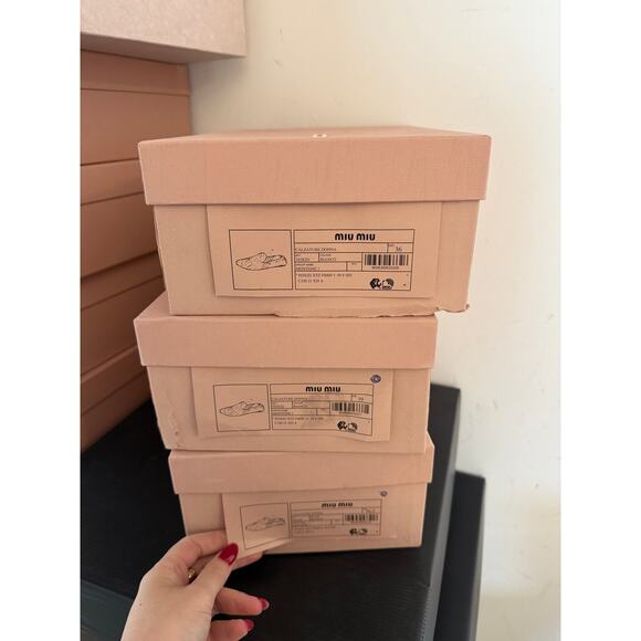 Miu Miu Slip-on Slippers White Shearling Fur - Picture 2 of 8